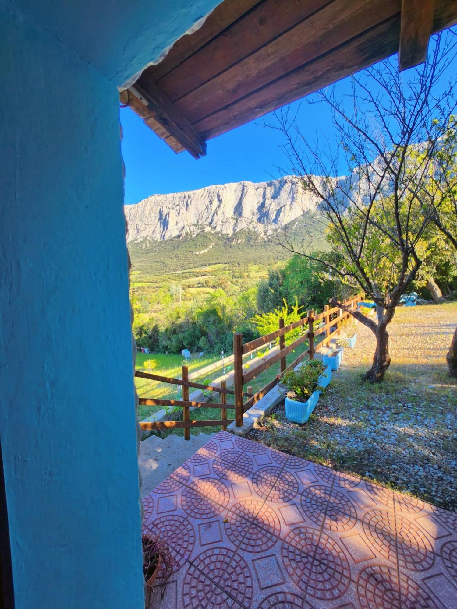 Panoramic House Villa Oliena Exterior photo